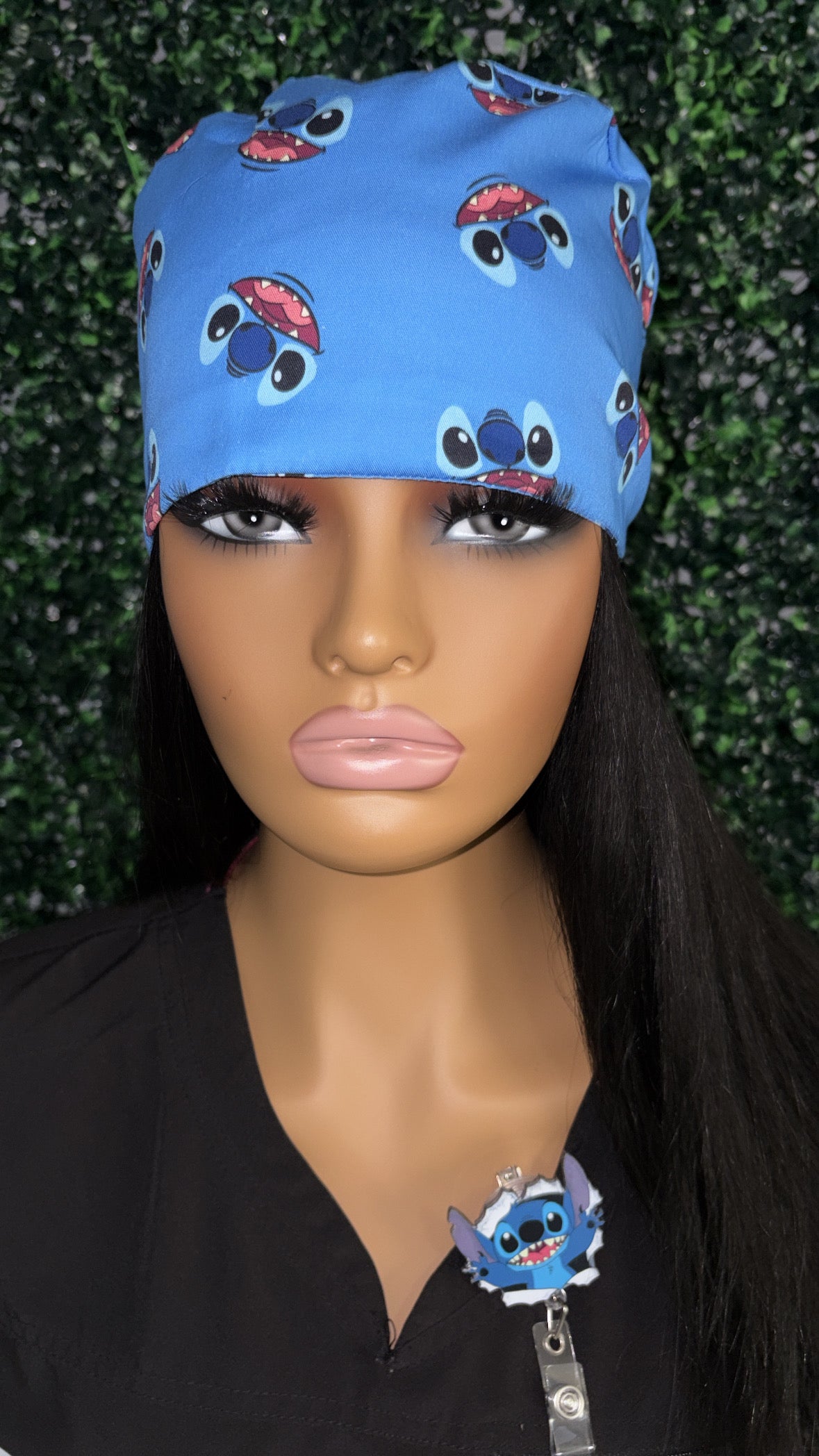 🌺 Lilo & Stitch Scrub Cap + Badge Reel Set